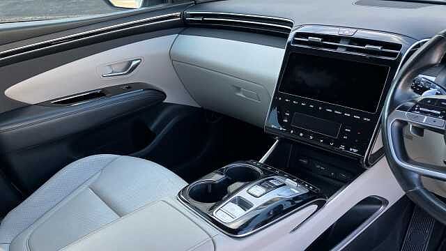 Hyundai TUCSON 1.6 TGDi Hybrid 230 Ultimate 5dr 2WD Auto Hybrid Estate White