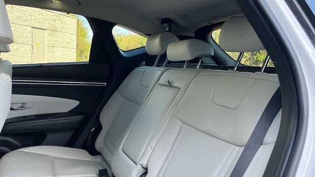 Hyundai TUCSON 1.6 TGDi Hybrid 230 Ultimate 5dr 2WD Auto Hybrid Estate White