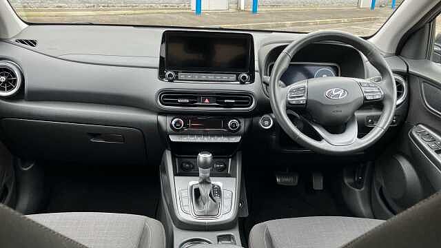Hyundai KONA 1.6 GDi Hybrid Premium 5dr DCT Hybrid Hatchback Black