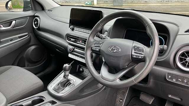 Hyundai KONA 1.6 GDi Hybrid Premium 5dr DCT Hybrid Hatchback Black
