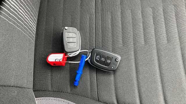 Hyundai I10 1.0 [63] Advance 5dr Auto [Nav] Petrol Hatchback Vibrant Blue - Pearl