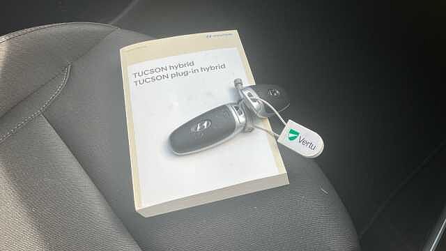 Hyundai TUCSON 1.6 TGDi Hybrid 230 Premium 5dr 2WD Auto Hybrid Estate Black