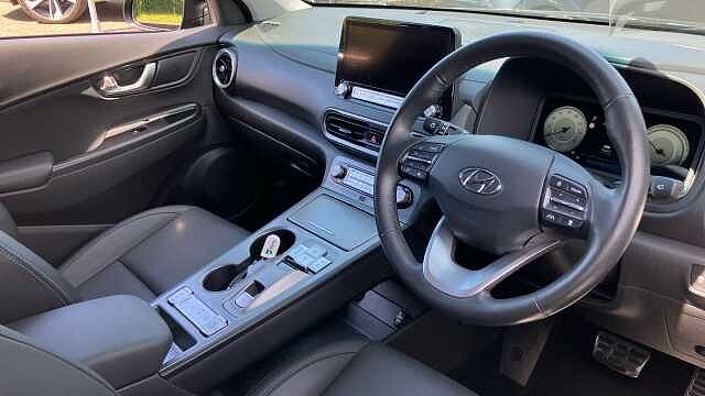 Hyundai KONA 150kW Ultimate 64kWh 5dr Auto Electric Hatchback Black