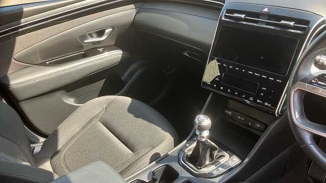 Hyundai TUCSON 1.6 TGDi Premium 5dr 2WD Petrol Estate Silver