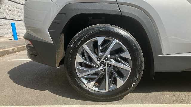Hyundai TUCSON 1.6 TGDi Premium 5dr 2WD Petrol Estate Silver