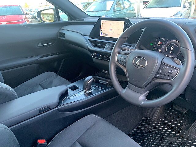 Lexus Ux 300e 150kW 72.8 kWh 5dr E-CVT