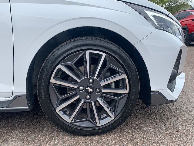 Hyundai I20 1.0T GDi 48V MHD 120 N Line 5dr DCT White