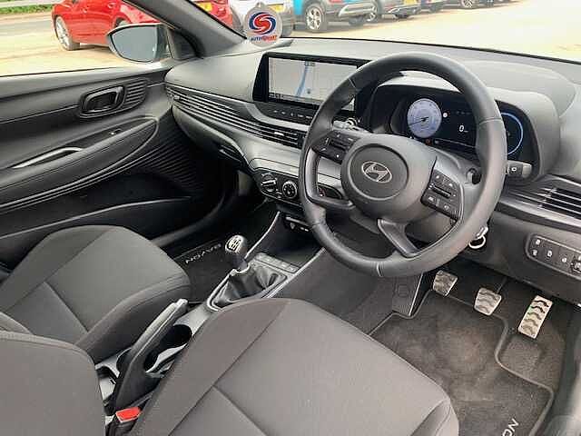Hyundai BAYON 1.0 TGDi [90] Black Line 5dr Green