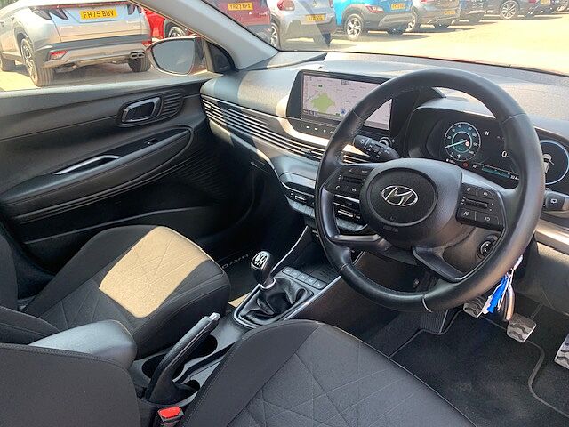 Hyundai BAYON 1.0 TGDi 48V MHEV Premium 5dr Red