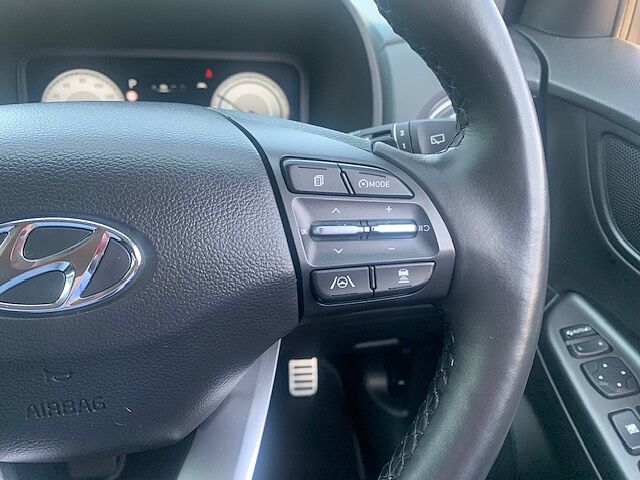 Hyundai KONA 100kW Premium 39kWh 5dr Auto Black