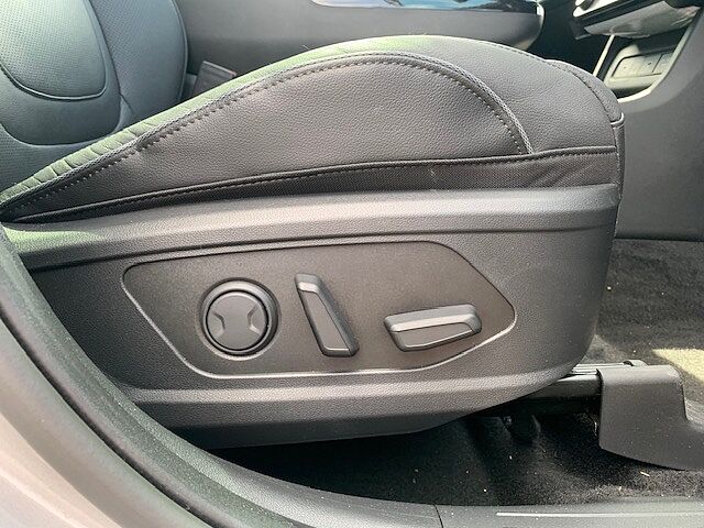 Hyundai TUCSON 1.6T Hybrid Ultimate 5dr Auto Silver