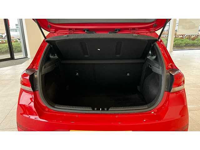 Hyundai I30 I30 1.0T GDi SE Connect 5dr Red