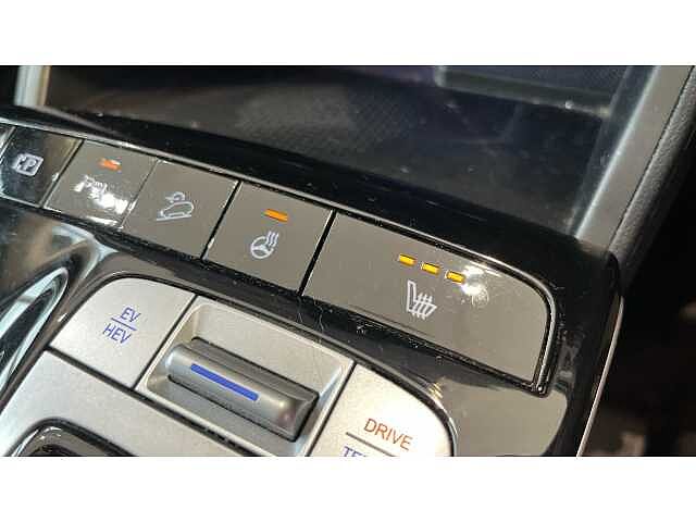 Hyundai TUCSON TUCSON 1.6 TGDi Plug-in Hybrid Premium 5dr 4WD Auto RED