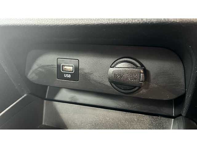 Hyundai I10 I10 1.0 MPi SE Connect 5dr Auto Red