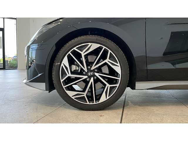 Hyundai IONIQ 6 IONIQ 6 239kW Premium 77kWh 4dr AWD Auto Black