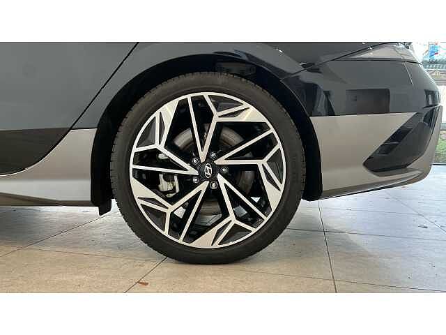 Hyundai IONIQ 6 IONIQ 6 239kW Premium 77kWh 4dr AWD Auto Black