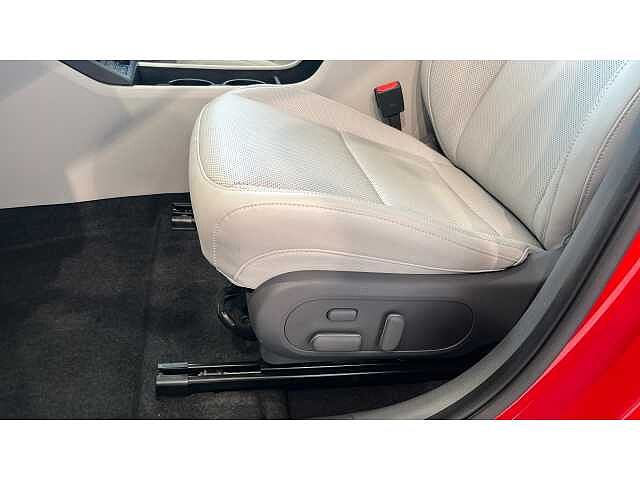 Hyundai KONA KONA 160kW Ultimate 65kWh 5dr Auto [Lux Pack/Leather] Engine Red
