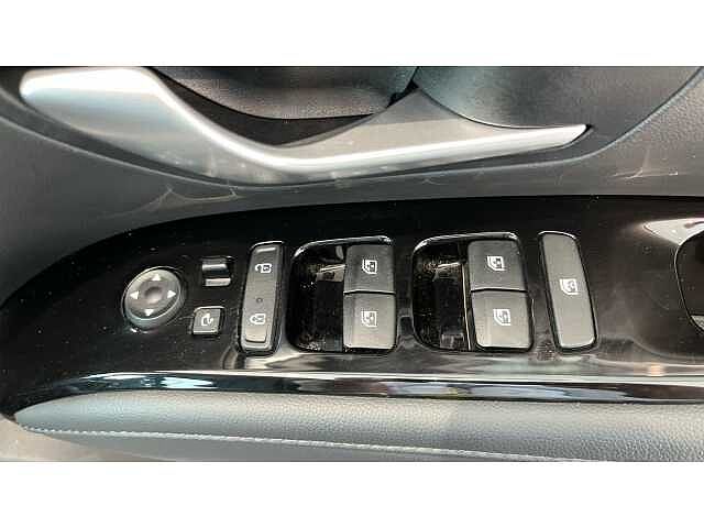 Hyundai TUCSON TUCSON 1.6 TGDi Hybrid 230 Ultimate 5dr 2WD Auto Silver