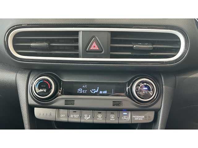 Hyundai KONA KONA 1.6 GDi Hybrid SE 5dr DCT RED