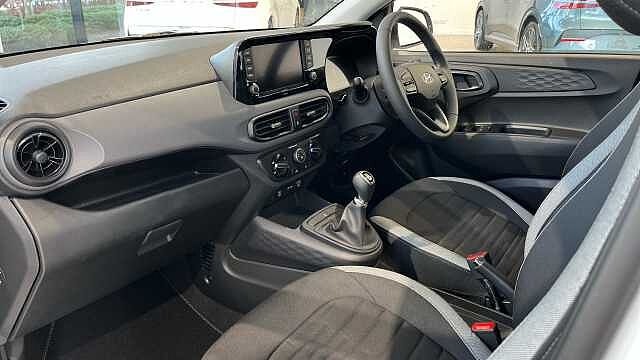 Hyundai I10 I10 1.0 [63] Advance 5dr [Nav] Atlas White