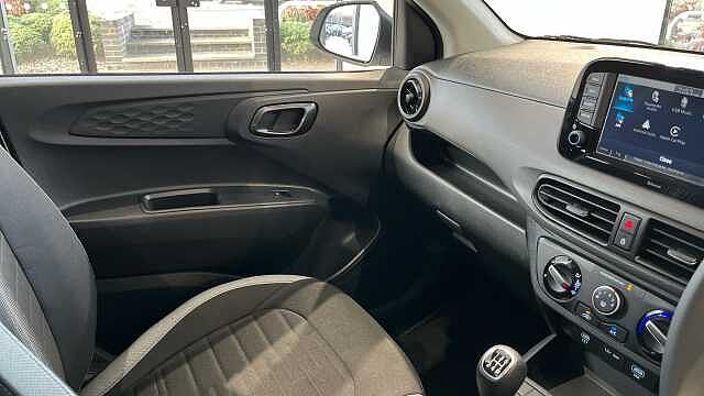 Hyundai I10 I10 1.0 [63] Advance 5dr [Nav] Atlas White