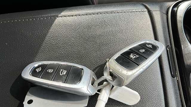 Hyundai TUCSON TUCSON 1.6 TGDi Hybrid 230 Ultimate 5dr 2WD Auto White