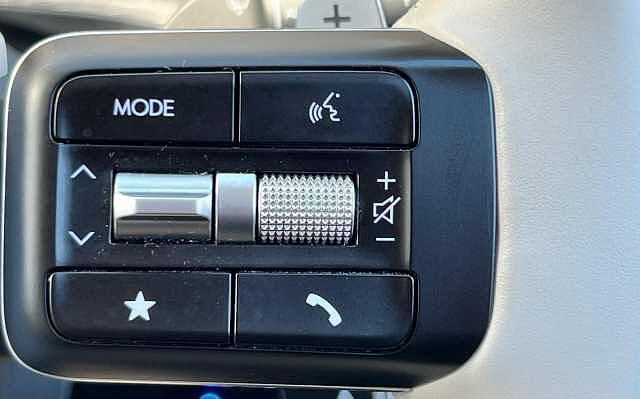 Hyundai Santa Fe 1.6 TGDi 239 Hybrid Ultimate 5dr Auto