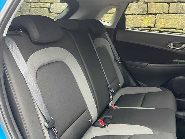 Hyundai KONA 1.0T GDi Blue Drive Premium 5dr Blue