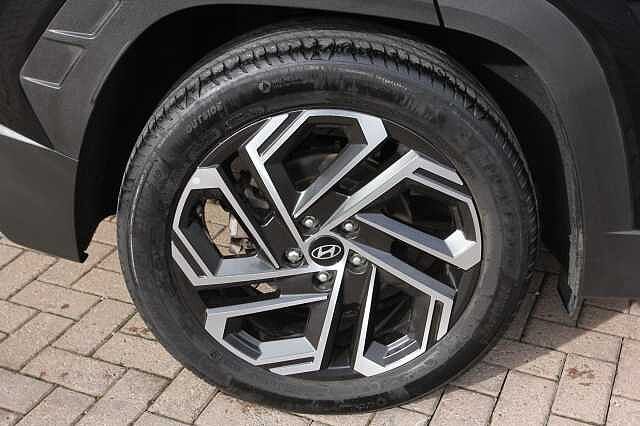 Hyundai TUCSON 1.6T Plug-in Hybrid Ultimate 5dr Auto Black