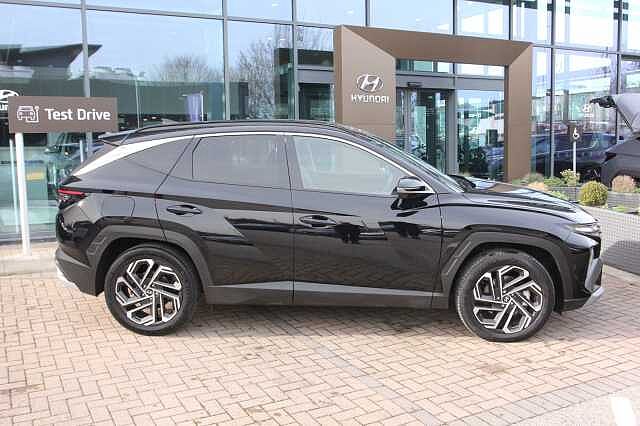 Hyundai TUCSON 1.6T Plug-in Hybrid Ultimate 5dr Auto Black