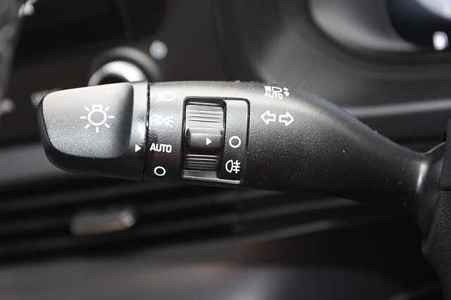 Hyundai I20 1.0T GDi Premium 5dr DCT White