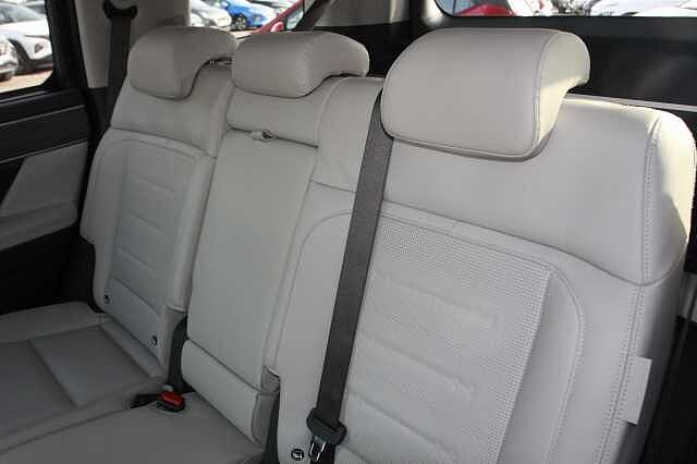 Hyundai SANTA FE 1.6 TGDi Plug-in Hybrid Ultimate 5dr 4WD Auto Green