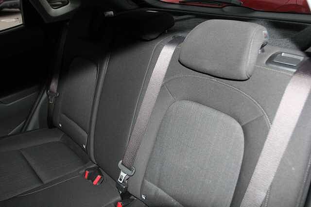 Hyundai KONA 1.6 GDi Hybrid Premium 5dr DCT Red