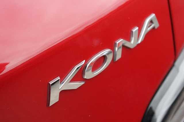 Hyundai KONA 1.6 GDi Hybrid Premium 5dr DCT Red
