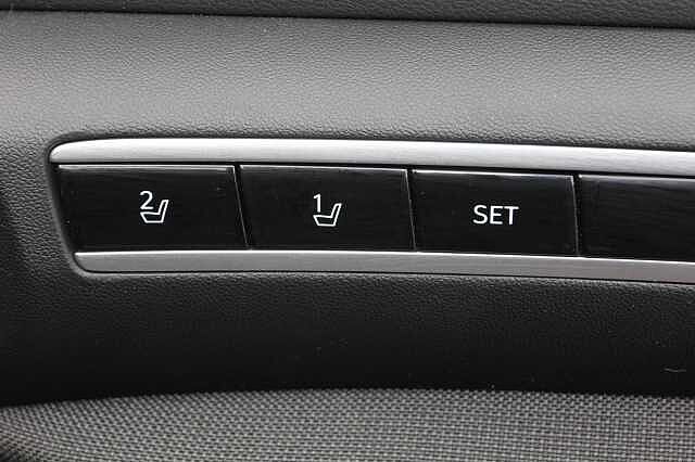 Hyundai TUCSON 1.6 TGDi Plug-in Hybrid Ultimate 5dr 4WD Auto Silver