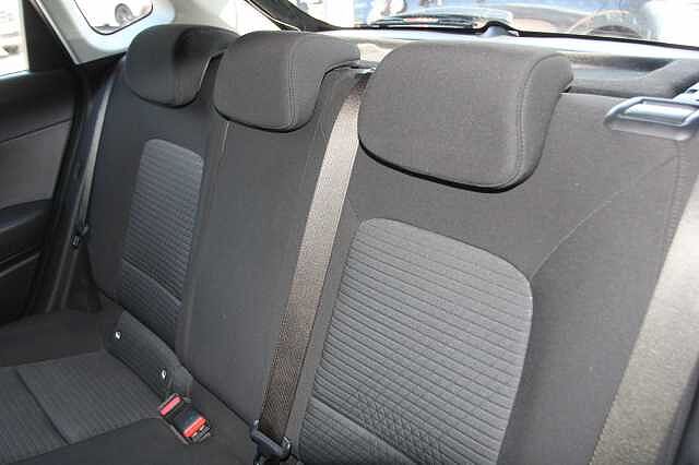Hyundai I20 1.0T GDi 48V MHD SE Connect 5dr Black