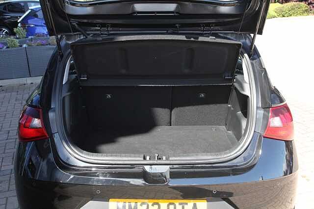 Hyundai I20 1.0T GDi 48V MHD SE Connect 5dr Black