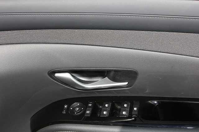 Hyundai TUCSON 1.6T Hybrid Advance 5dr Auto Silver