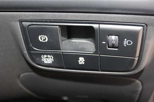 Hyundai TUCSON 1.6T Hybrid Advance 5dr Auto Silver