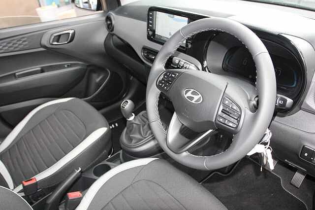 Hyundai I10 1.0 [63] Advance 5dr [Nav] Black