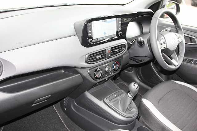 Hyundai I10 1.0 [63] Advance 5dr [Nav] Black