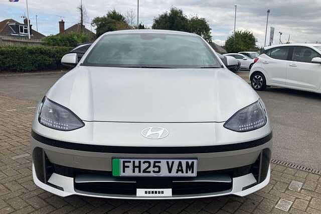 Hyundai IONIQ 6 E (228ps) Premium 77kWh (Single Motor) RWD Gold