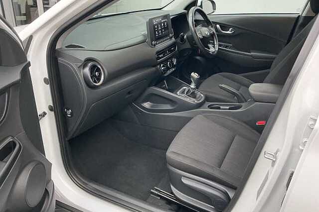 Hyundai KONA 1.0 TGDi 48V MHEV SE Connect 5dr Atlas White