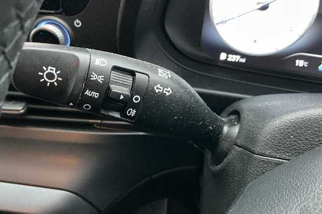 Hyundai I20 1.0T GDi Premium 5dr DCT Atlas White