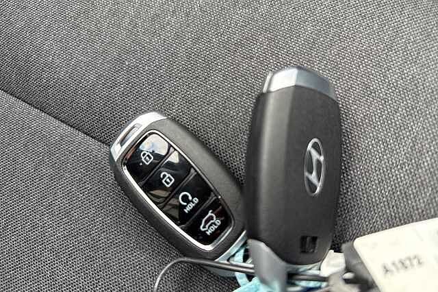 Hyundai INSTER 85kW 02 49kWh 5dr Auto Black