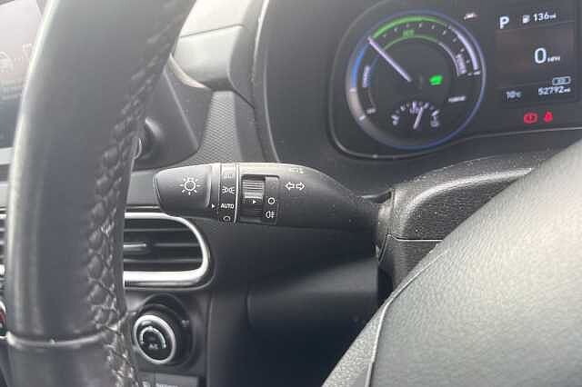 Hyundai KONA 1.6 GDi Hybrid SE 5dr DCT Red