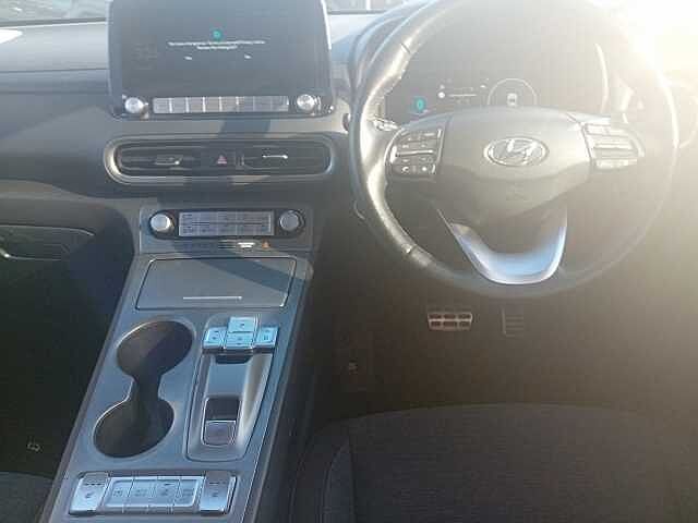 Hyundai KONA 100kW Premium 39kWh 5dr Auto