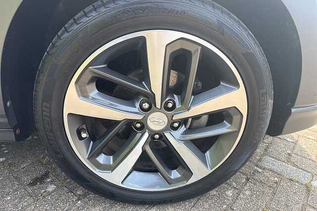 Hyundai KONA 1.0T GDi Blue Drive Premium 5dr abyss black
