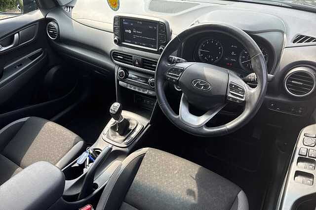 Hyundai KONA 1.0T GDi Blue Drive Premium 5dr abyss black