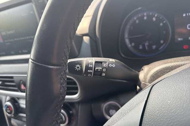 Hyundai KONA 1.0T GDi Blue Drive Premium 5dr abyss black